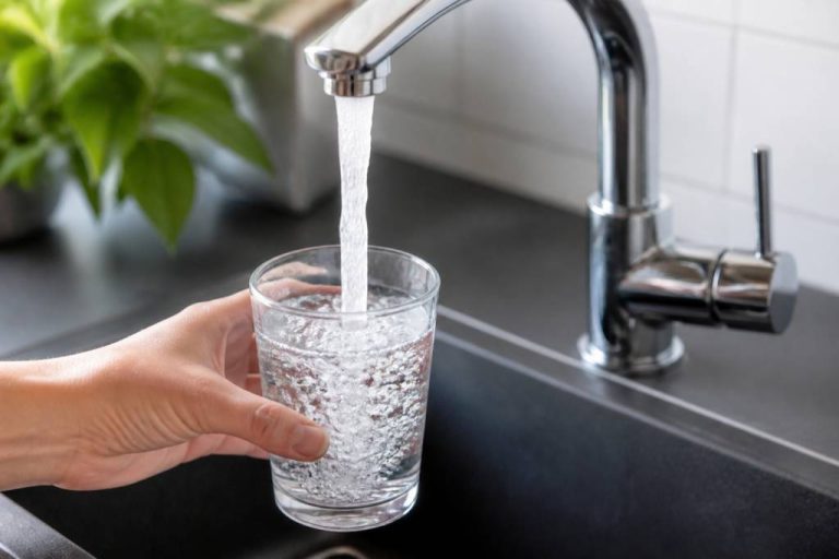 Combien de m3 d'eau par personne par an : calcul et repères utiles