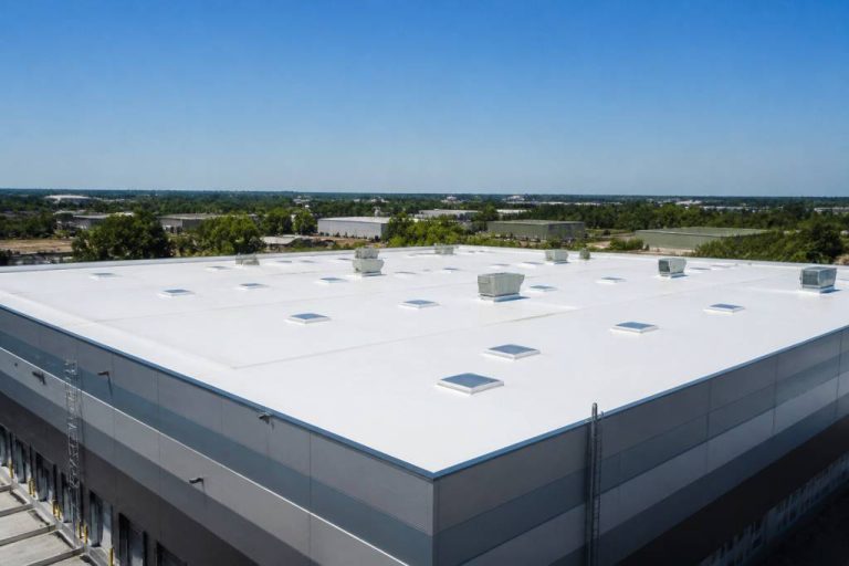 Calcul économie engendrée par le cool roofing pour un entrepôt logistique