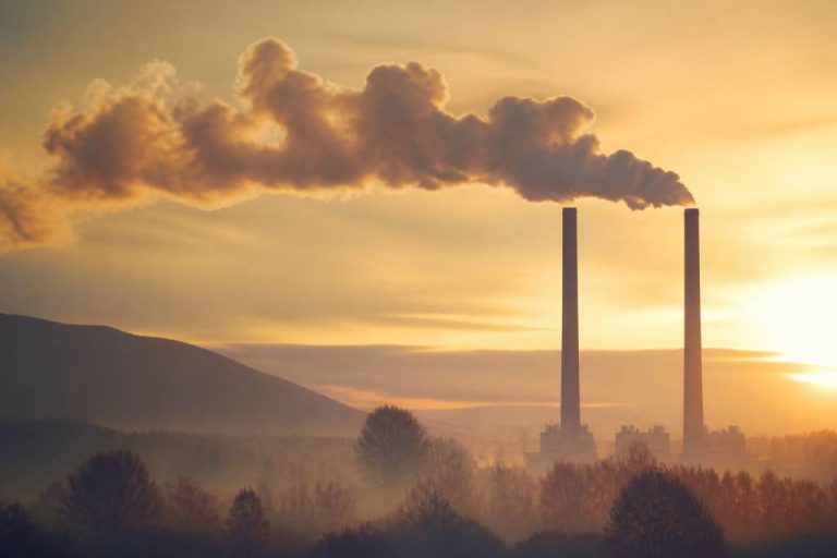 Définition de gaz à effet de serre : rôle, sources et impacts